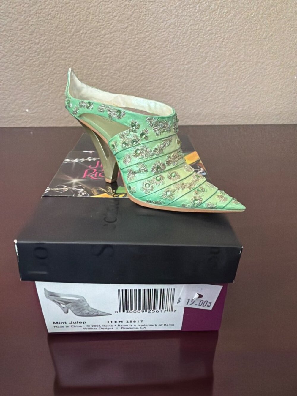 2006 Just The Right Shoe by Raine "Mint Julep" #25617 NEW in Box